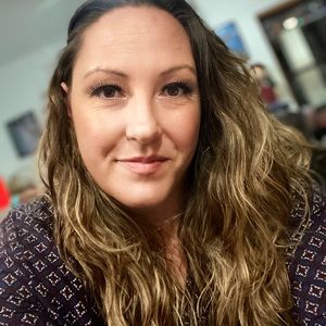 Meet your Posher, Alicia